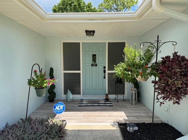 Photo - 16 Courtney Pl