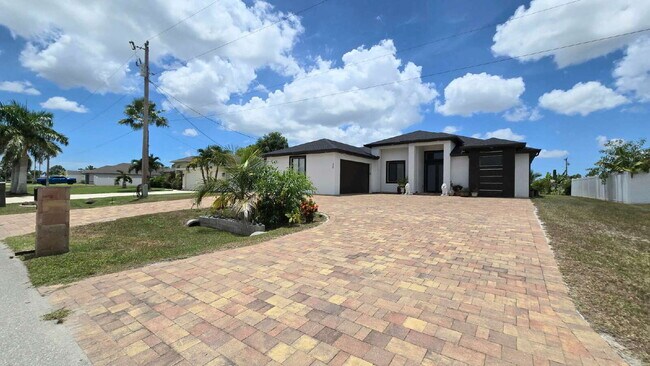 Photo - 220 NE 8th Pl Apartment