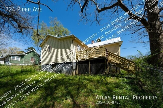 Photo - 724 Piper Ave