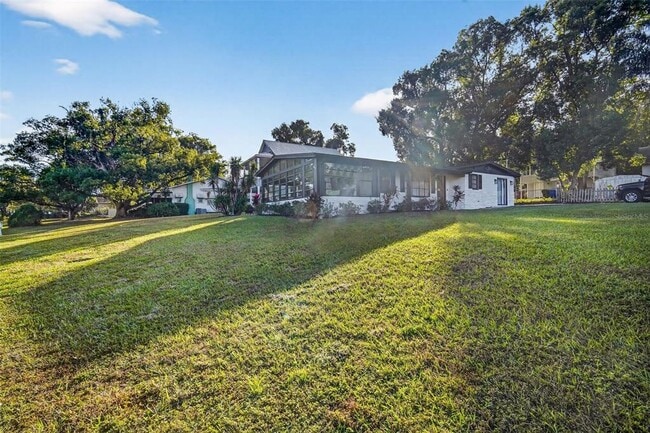 Photo - 63 Lake Hunter Dr