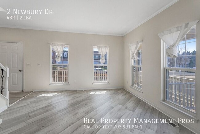 Photo - 2 Newbury Dr