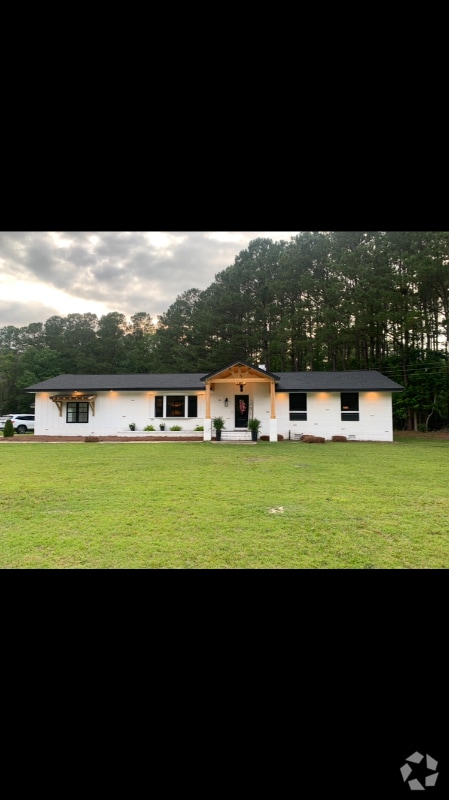 Building Photo - 224 Jefferson Rd Rental
