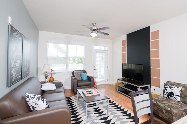 Photo - University Orchard Apartamentos