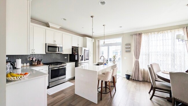 Photo - 30W001 Brayman Ct