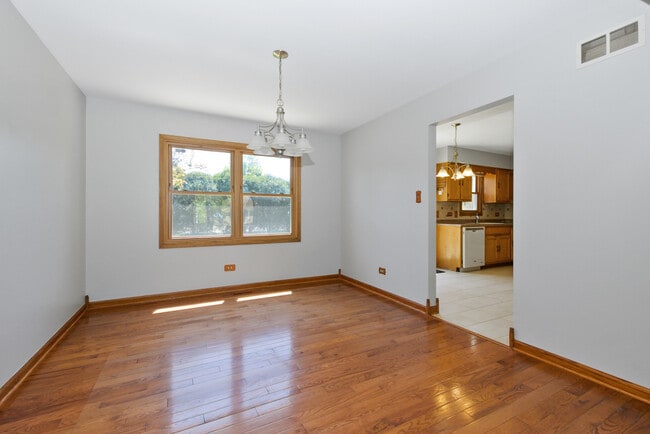 Photo - 7745 Woodstock Dr