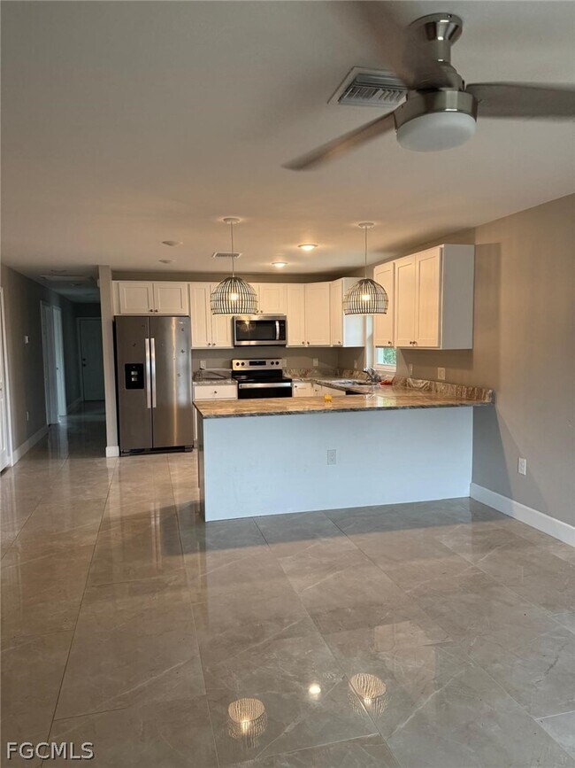 Photo - 2134 Davis St