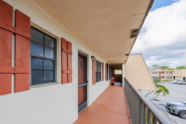 Photo - 4708 Oak Terrace Dr