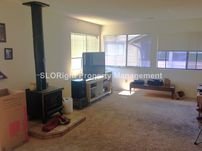 Photo - AVAILABLE OCTOBER - Grover Beach Two Story Townhome - 2 Bedroom / 2 Bathroom Unit F