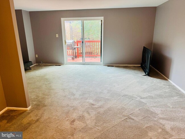 Photo - 9021 Early April Way