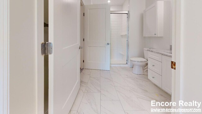 Photo - 201 Sherman Rd Unidad 526