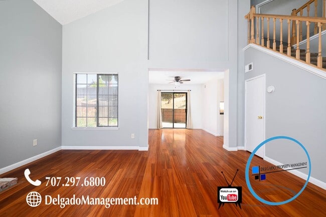Photo - 337 Seahorse Dr