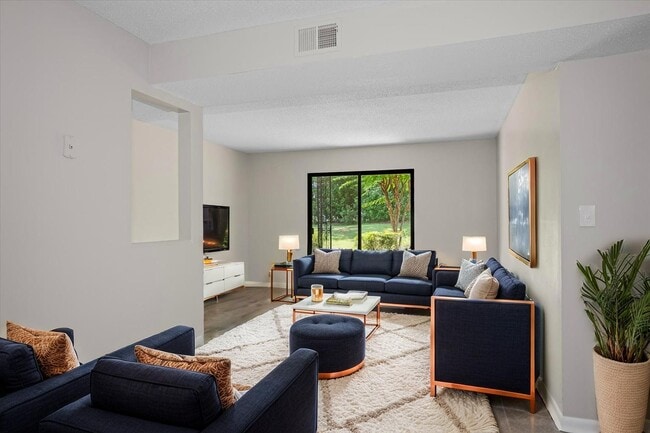 Photo - Orleans Apartments