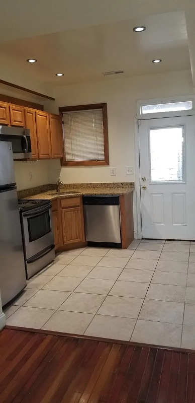 Photo - 909 W St NW Unit A