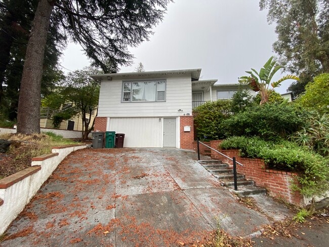 Photo - 4673 Redding St