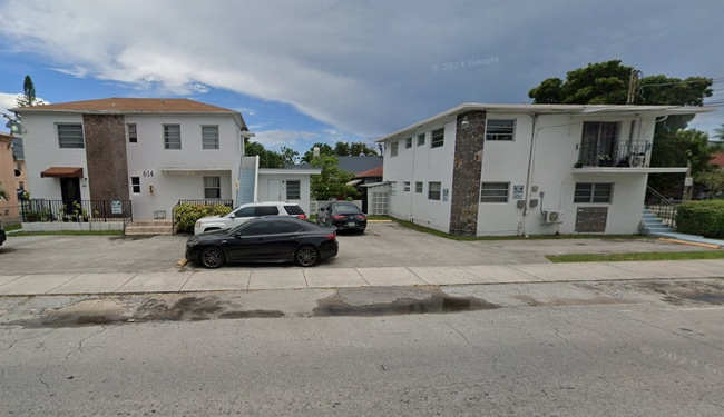 Photo - Little Havana 2BR | Assigned Parking | Water Included Unidad U