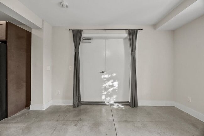 Photo - 1185 Gustavus Ln Unidad B