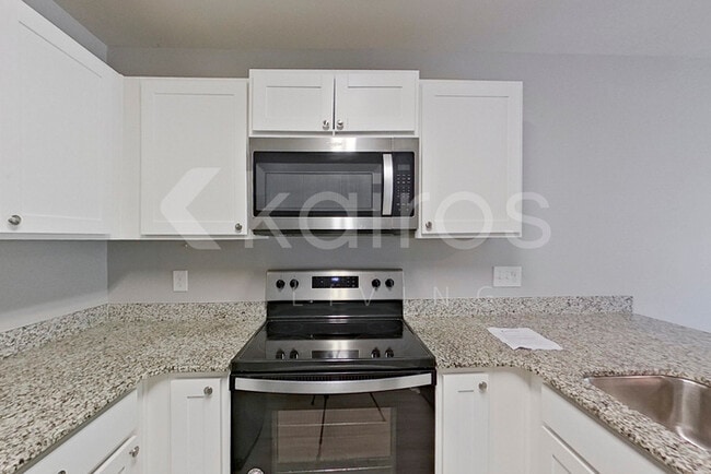 Photo - 302 Cedar Ridge