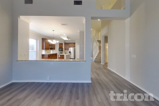 11222 Raveneaux Dr