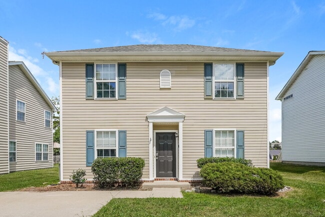 Building Photo - 7480 Maggie Dr