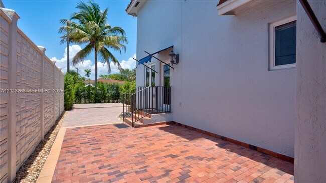 Photo - 500 SW 51st Ct