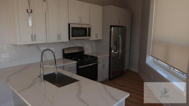 Photo - 2 bedroom in CHICAGO IL 60630 Unit 304