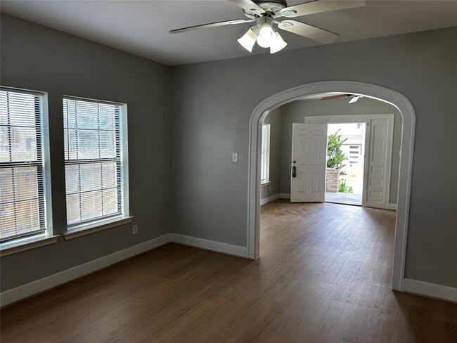 Photo - 2910 Wichita St