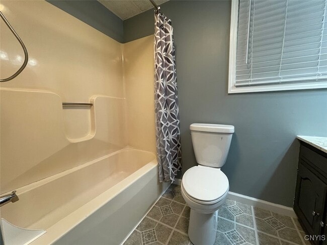 Photo - 139 W Van Buren St