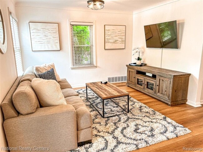 Photo - 2108 N Wilson Ave