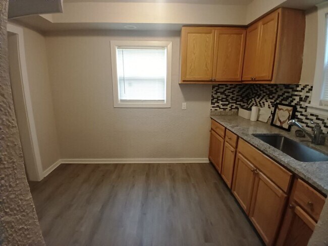 Photo - 3 Bedroom Colonial