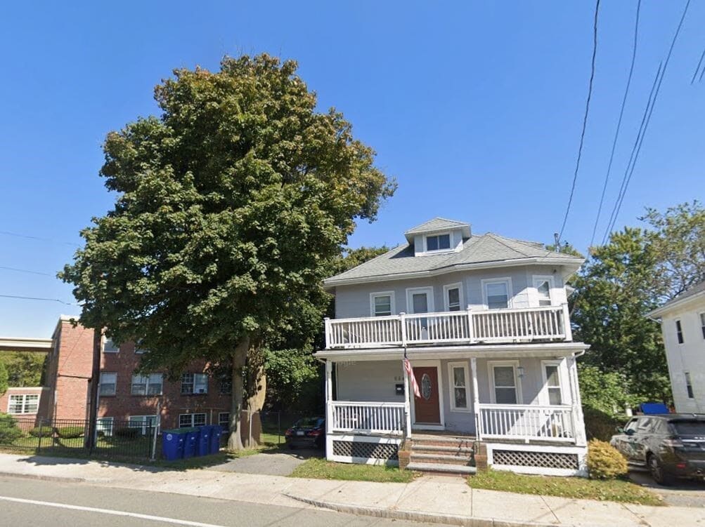 Photo - 684 Washington St Unit 2