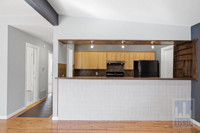 Photo - 2416 S 5th St