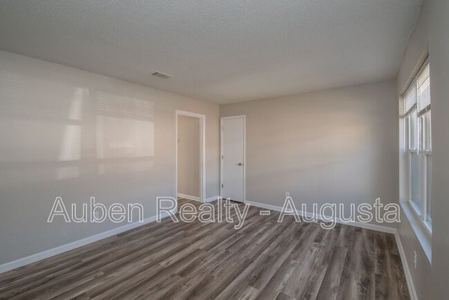 Photo - 2311 Walden Dr