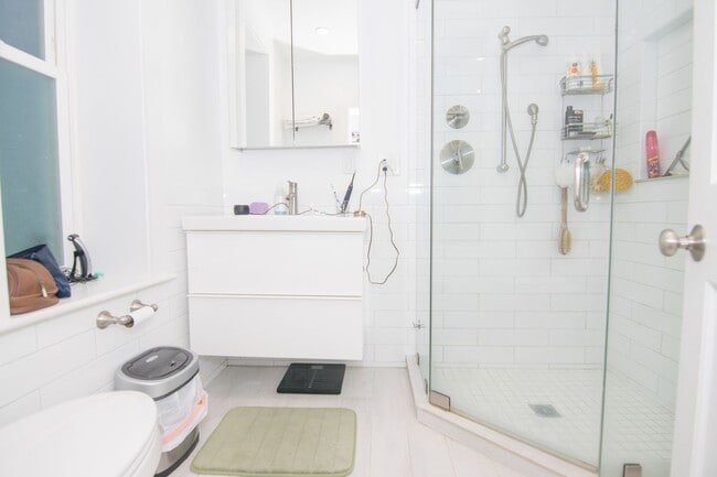 Photo - Large 1 bed in a prime location in Fenway!