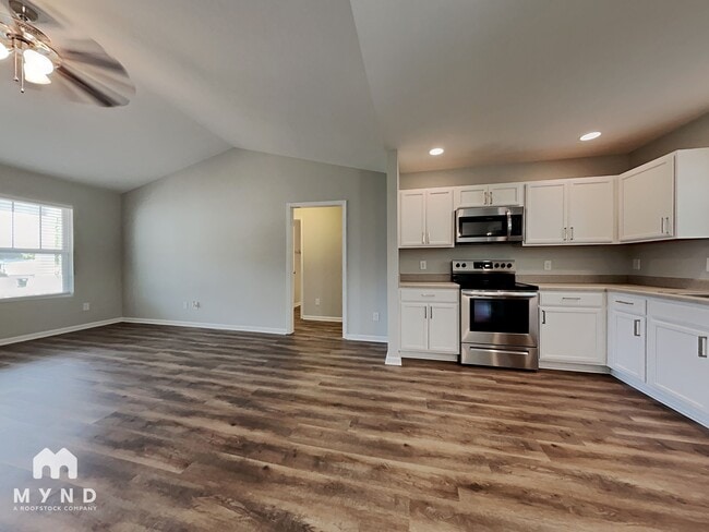 Photo - 195 Hunter Landing Dr