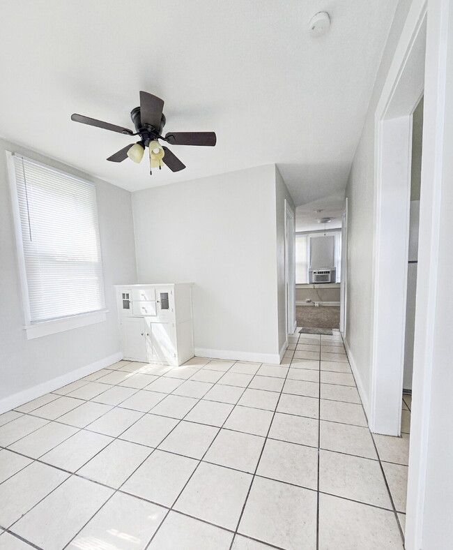 Photo - "Charming 1-Bedroom Home in Winter Haven – Perfect for Cozy Living!"