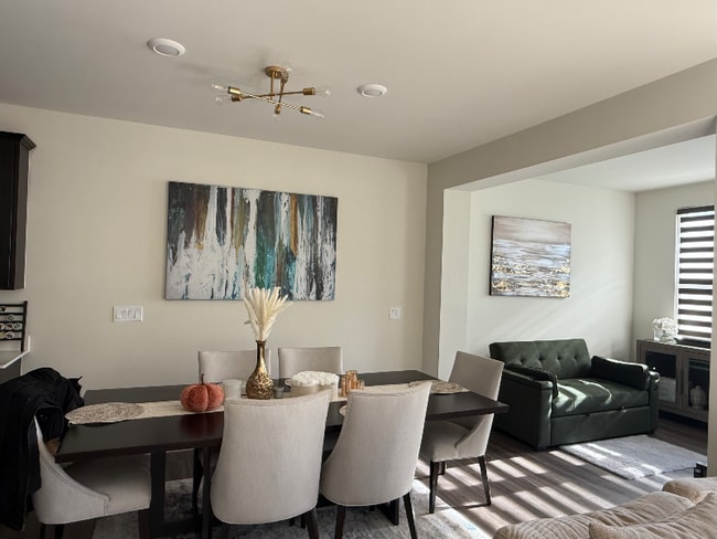 Photo - 421 Addison Cir