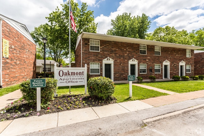 Oakmont Townhomes