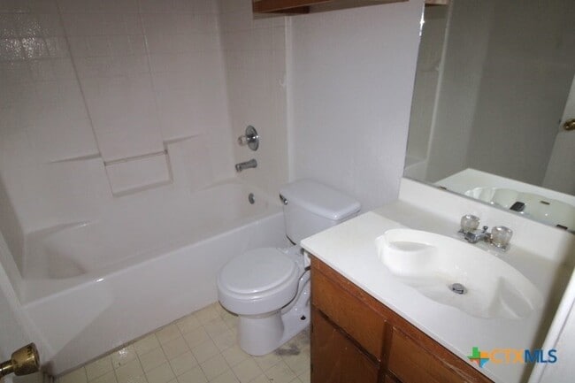 Photo - 704 N 4th St