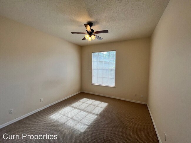 Photo - 3 br, 2 bath House - 4255 Woodhall Cir