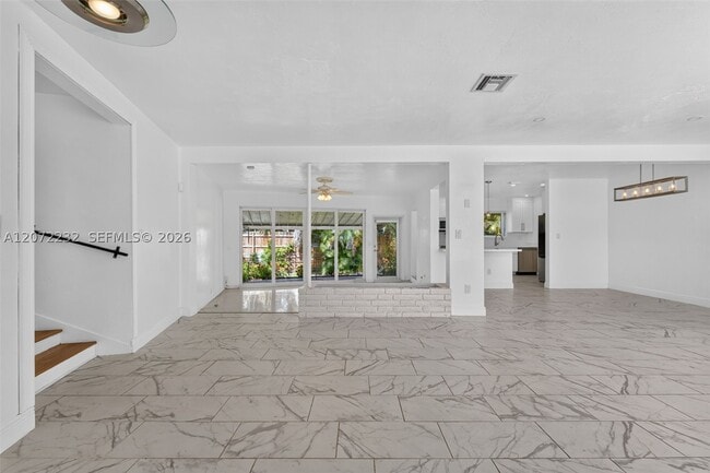 Photo - 12140 NE Miami Pl