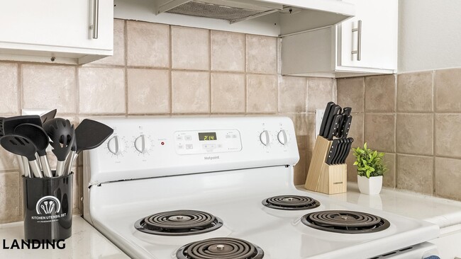 Photo - 9835 Fredericksburg Rd Unidad 226