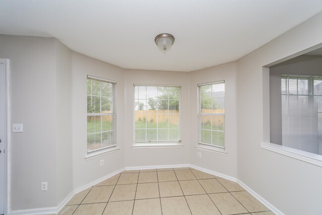 Photo - 7766 Brookbury Cove