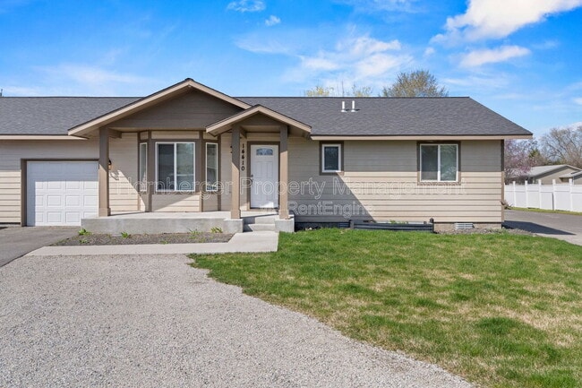 Building Photo - 14410 E Heroy Ln