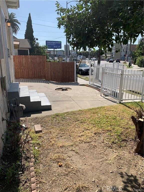 4354 Compton Ave