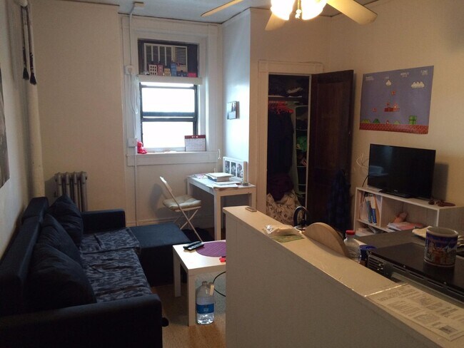 Building Photo - 46 Saint Germain St Rental