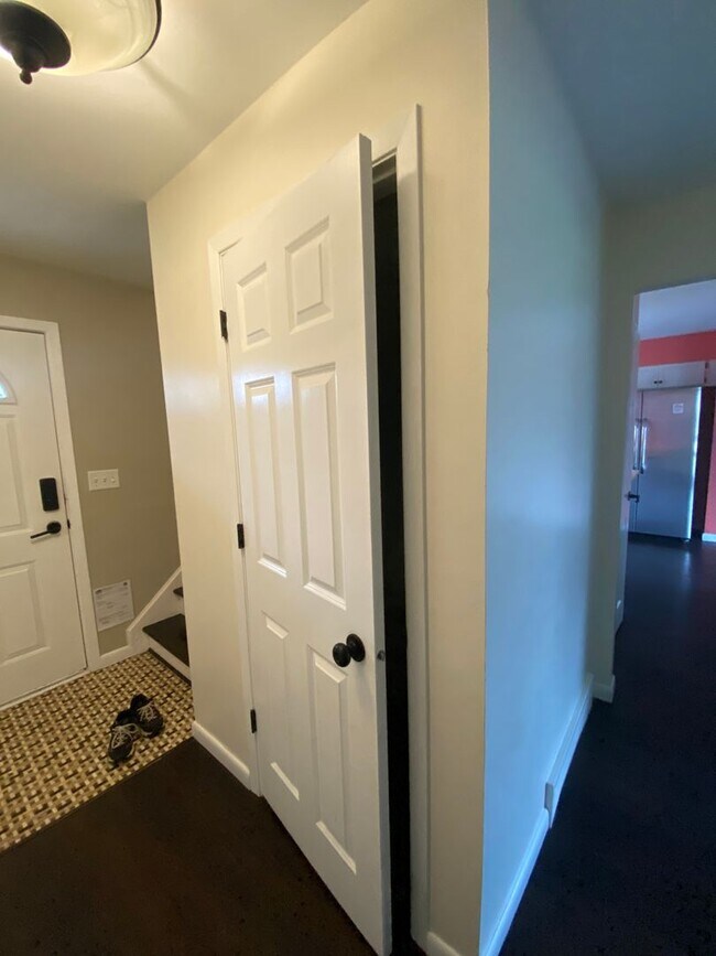 Photo - 206 Mitchell Cir