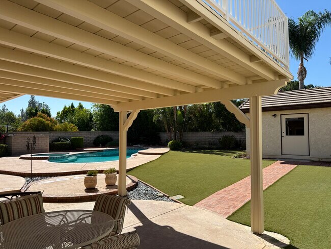 Covered patio deck - 23446 Blythe St