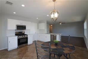 Photo - 800 Riverway Ln