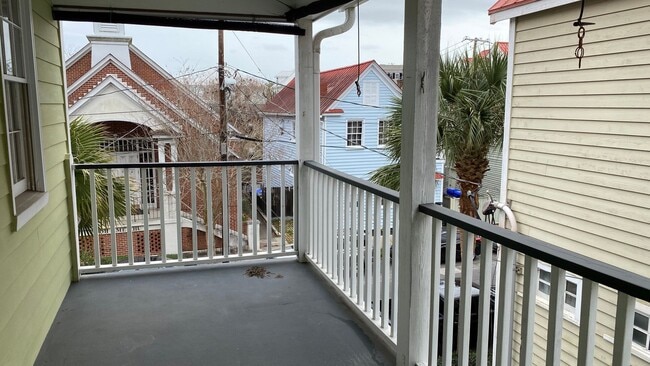 Photo - 3 Bedroom 2.5 Bath House in Radcliffeborough - Downtown Charleston