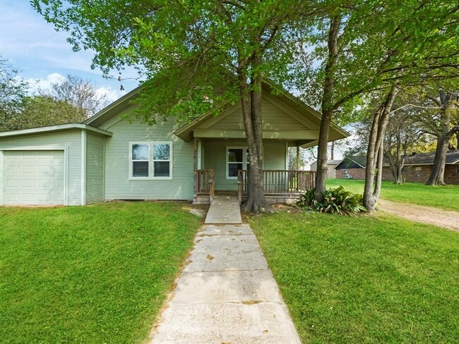 Photo - 4314 6th St House